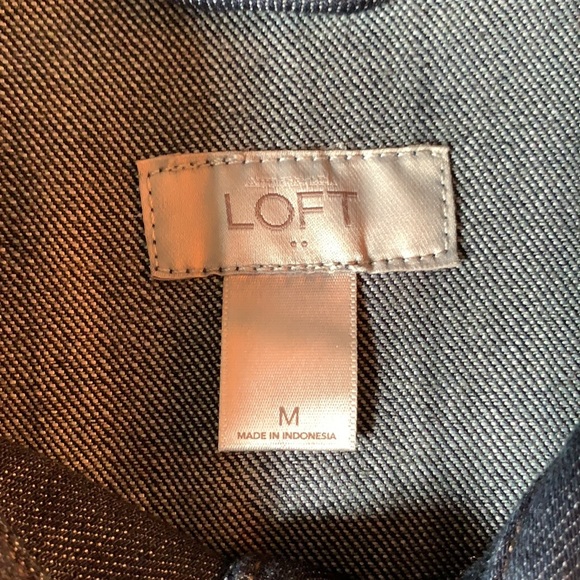 Women’s Loft Outlet dark denim jacket - Picture 2 of 6